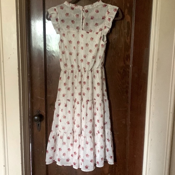 Women’s dress white colour with burgundy and gold flowers size small - Picture 2 of 4
